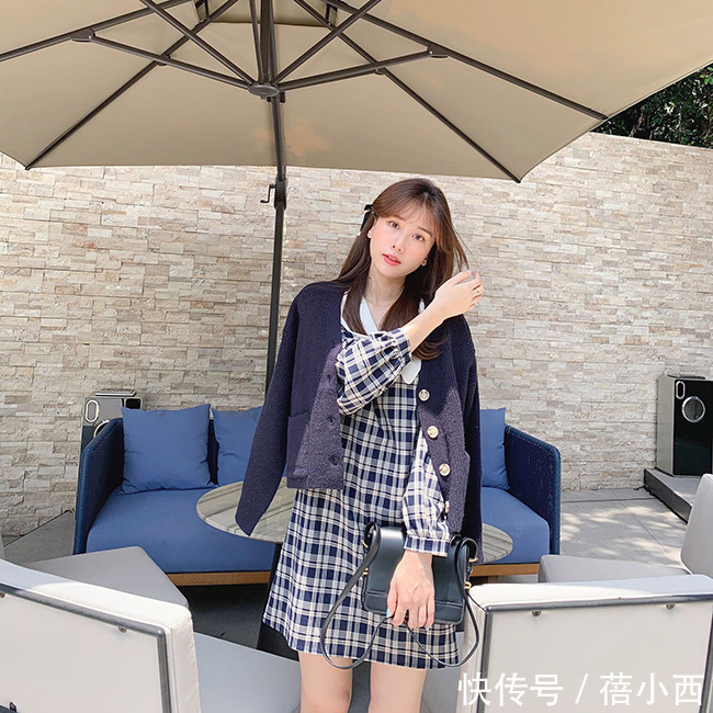 马甲|初秋的简约大气穿搭原来这么简单!超全毛衣搭配,让你秒变美少女