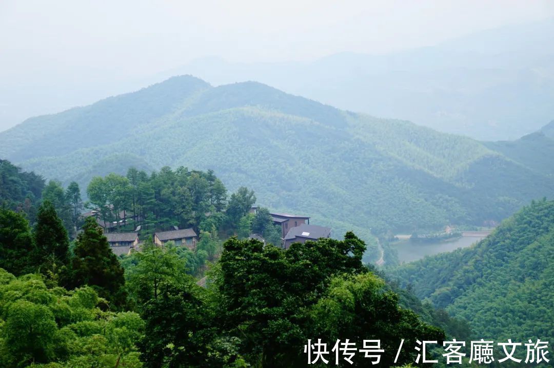 油菜花|静谧纯净、绚丽斑斓，25个七月不该错过的旅行地