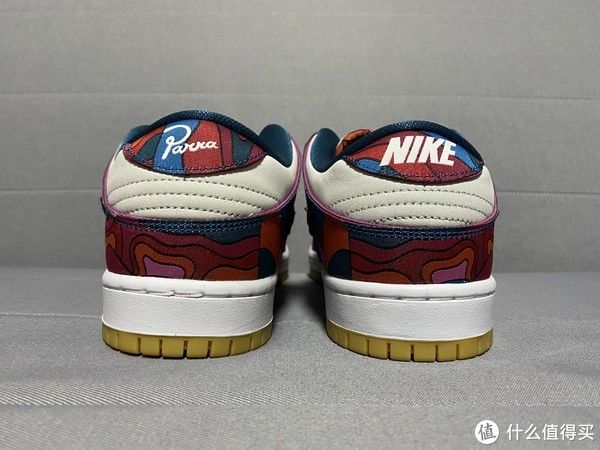 刮刮乐 别致的联名Nike Dunk Low Pro