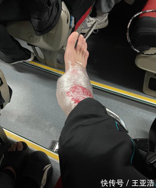 fmvp|危险了!郭艾伦因伤恐提前错失MVP,胡明轩罪加一等