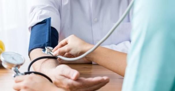  血管|高血压的罪魁祸首，吸烟和喝酒都列在名单上，榜首很多人在做！