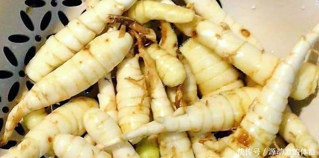 七旬老奶奶街边卖“稀罕”小吃,2元一个遭哄抢,买家不多见了