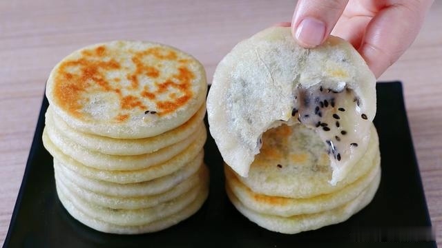 发面|10分钟快速做糖饼,不发面不醒面,外酥里糯太香了,孩子超爱吃