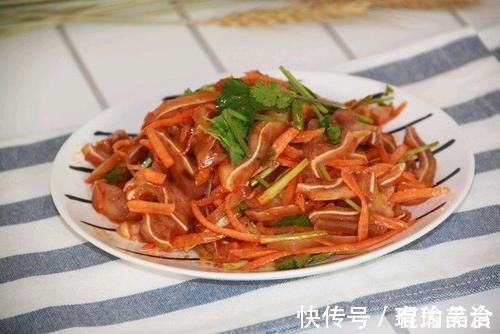 好吃|简单解馋的下饭菜,香脆爽口的猪耳朵,好吃到不想停下来