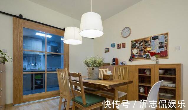 客餐厅|储物空间不够怎么办学他家这样设计，以收纳为主更显整洁！