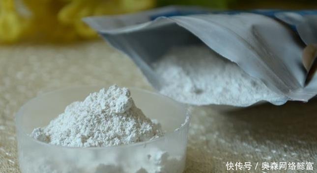 精华液|敷完面膜到底要不要洗?北大名医哭笑不得:这样烧钱又烂脸