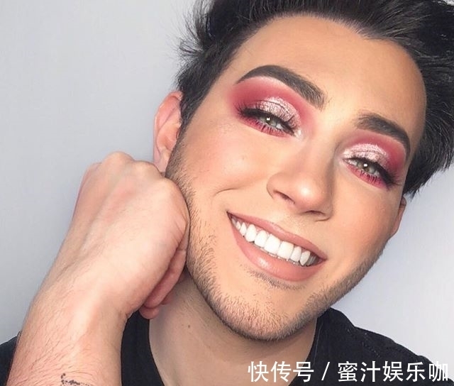 m化妆手法逆天,男性美妆博主的力量你一无所知!