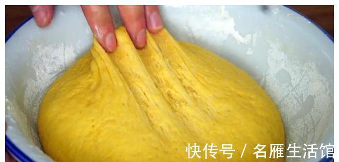 做法|玉米面不要再做老一套了，教你换个新做法，柔软细腻，外焦里嫩