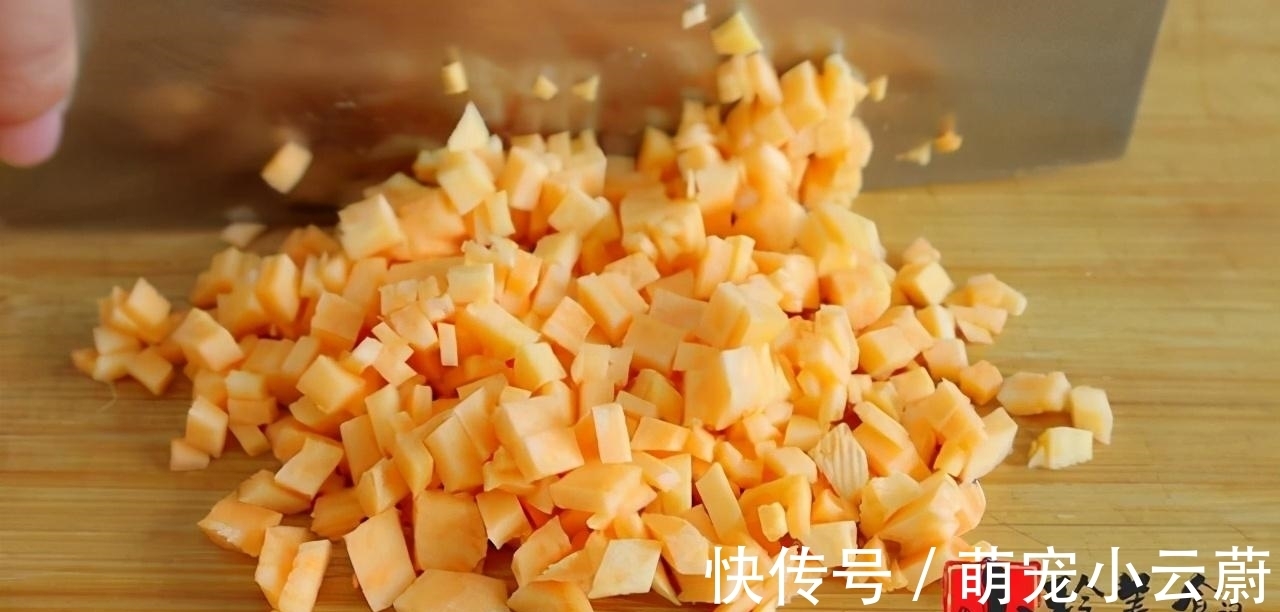 用燕麦片来发面，操作实在太简单了，好看又好吃，出锅家人都爱吃