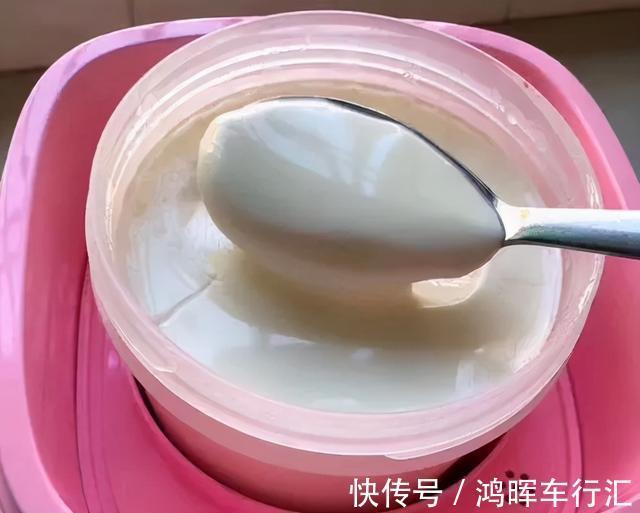 酸奶|据说酸奶的营养比牛奶还要高？喝酸奶不注意这3点，喝再多也白搭