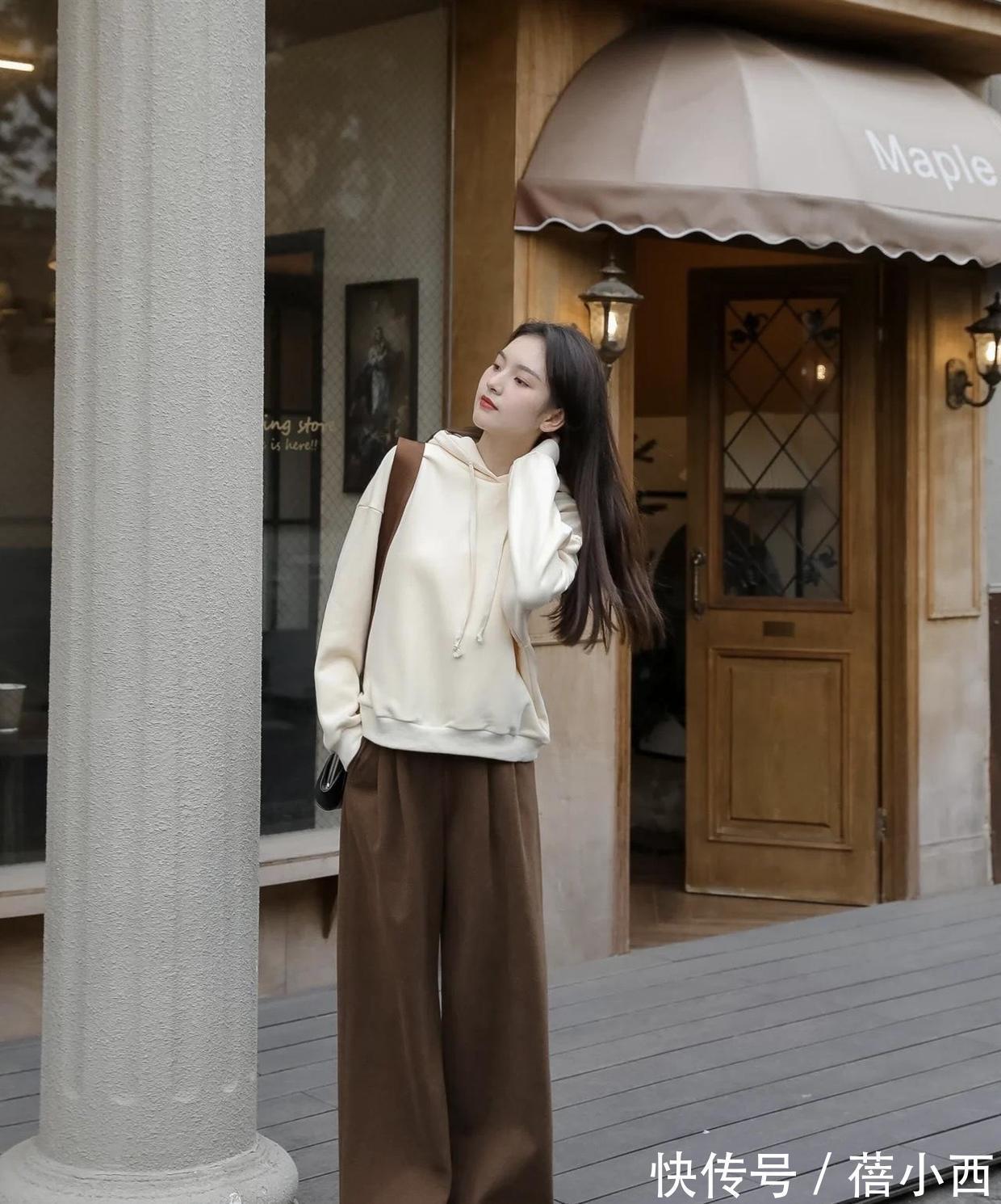 上半身|小黑裤不再流行,今年流行“阔腿裤”,搭配针织衫、卫衣都很时髦