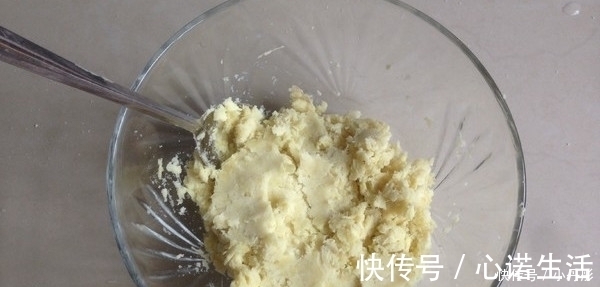 红薯浑身都是宝,教你新做法,不油炸不水煮,轻松减肥又好吃!