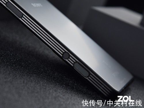 一万多的微单手机长啥样 索尼Xperia Pro-I图赏