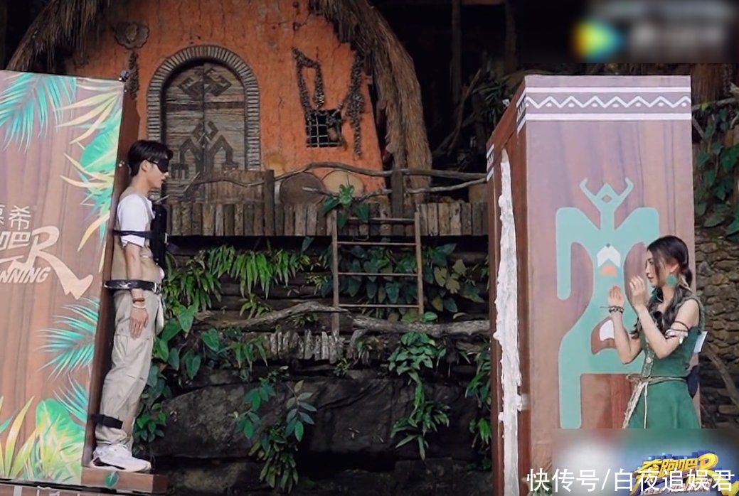 划水|还说杨颖录综艺划水?宋雨琦上场挑战时,她在旁边的举动备受好评