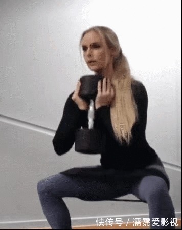 翘臀|韩国健身教练,大长腿搭配纤腰翘臀,力量与性感并存