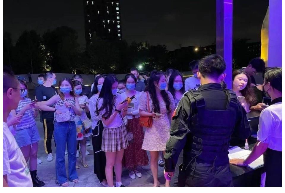 陈冠宇|近距离感受聆听《中国好声音》歌声