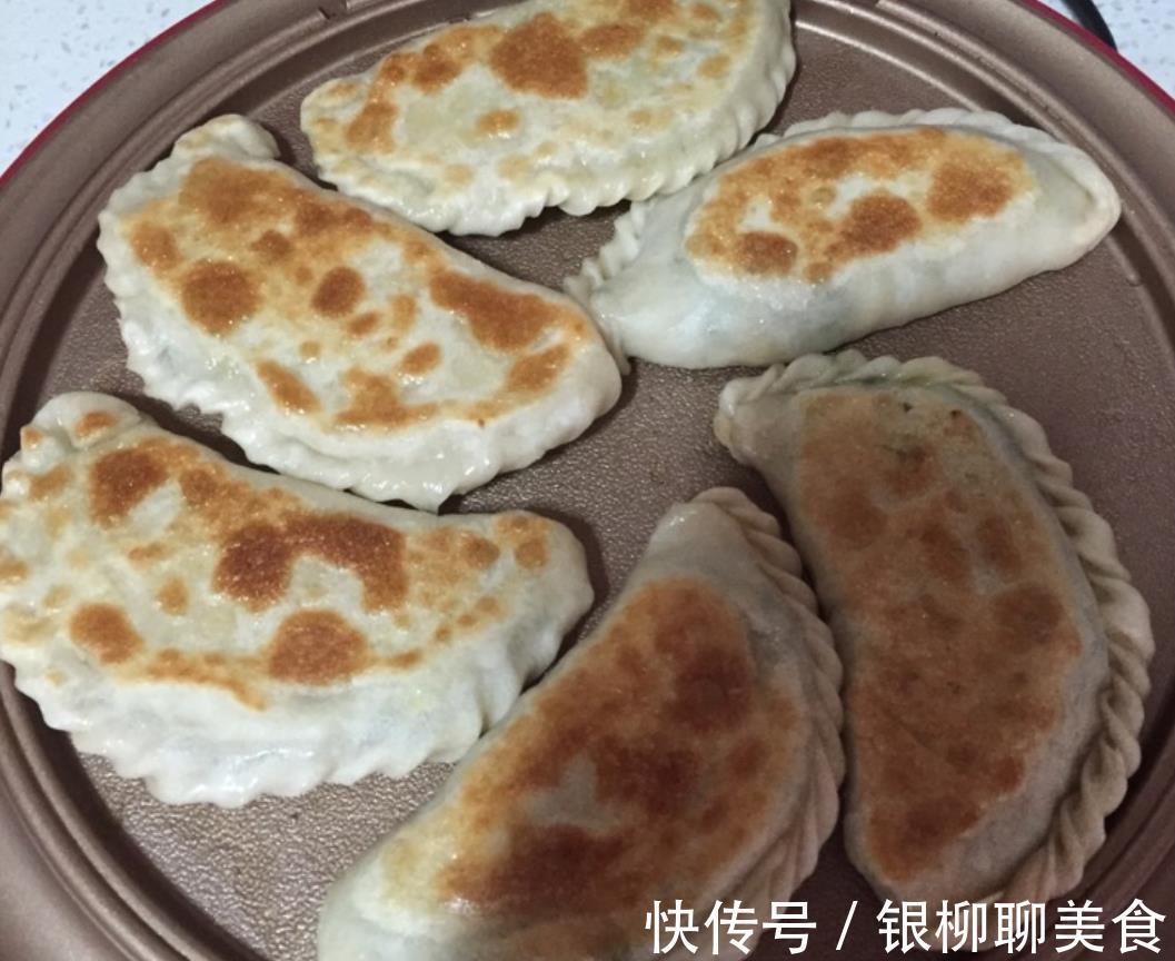 馅料|做韭菜盒子,用烫面还是发面学会这样做,饼皮凉了也不硬
