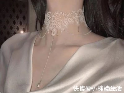 女孩|直男:女孩脖子上系的“带子”是干嘛用的?网友:真涨见识了!