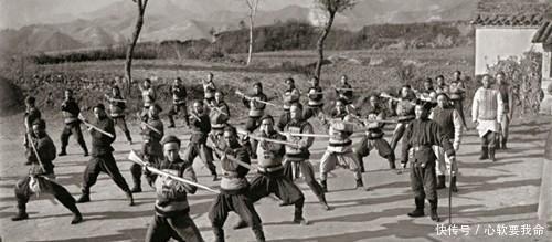 清廷|因击败了雅利安人的入侵,清朝扩张领土千里,此地至今仍属于中国!