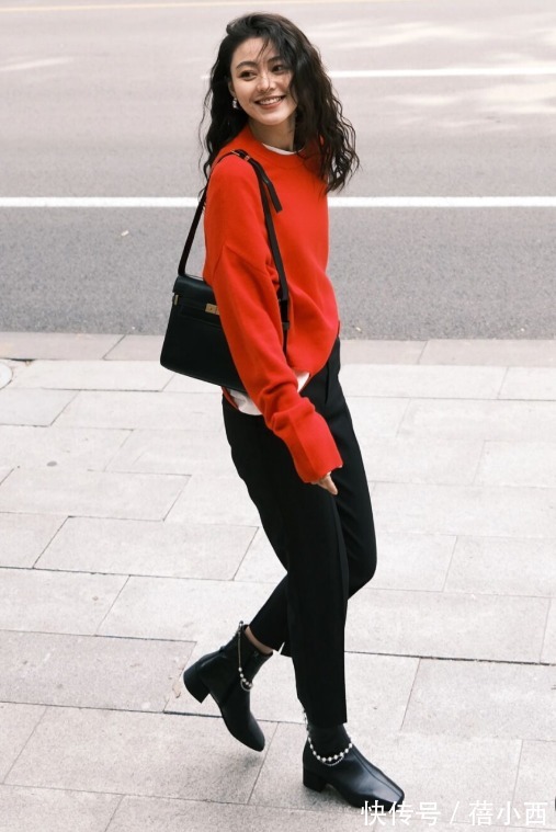 九分裤 微胖女生别乱穿裤子,小黑裤才最适合你,配毛衣、西装都很时髦