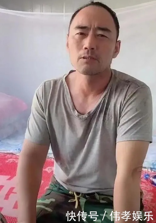 慈善|旭日阳刚现状,一个靠商演为生年入百万,一个回农村做慈善成网红