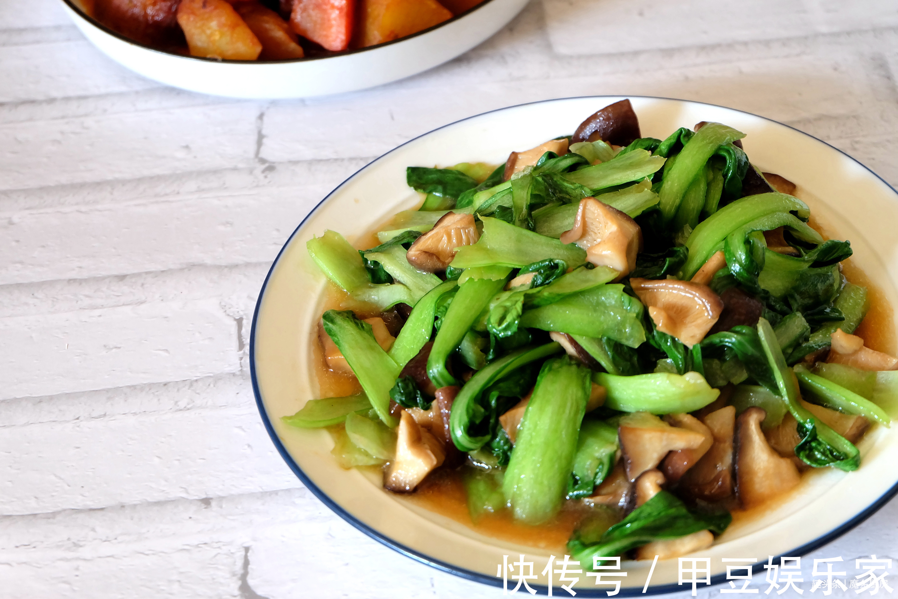 香菇|给孩子的寒假午餐,1荤1素1汤营养好,朋友说年夜饭可以安排上