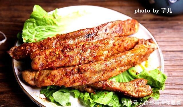 想吃烤串不用去烧烤摊,自己在家做,外焦里嫩,干净卫生,真解馋