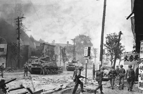 挖矿|朝鲜战争，被人民军抓去挖矿的韩军战俘，命运悲惨