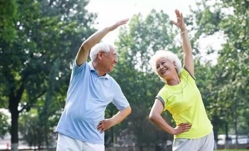 老人|“寿命决定期”就在60岁,老人有以下4个“爱好”,长寿会更青睐