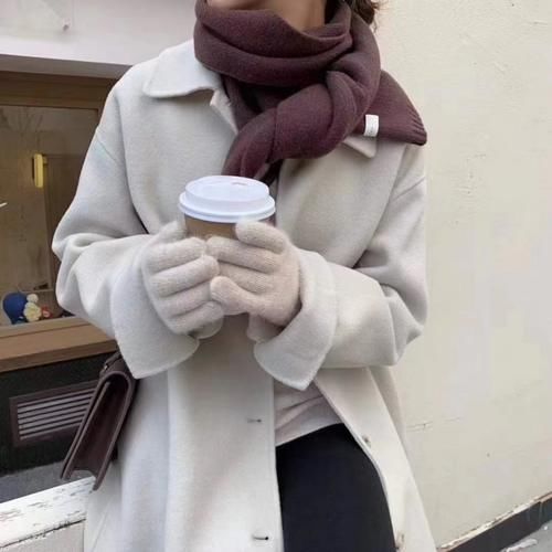 冬季大衣怎么穿才精致？这几款韩系搭配保你喜欢，简约又很淑女