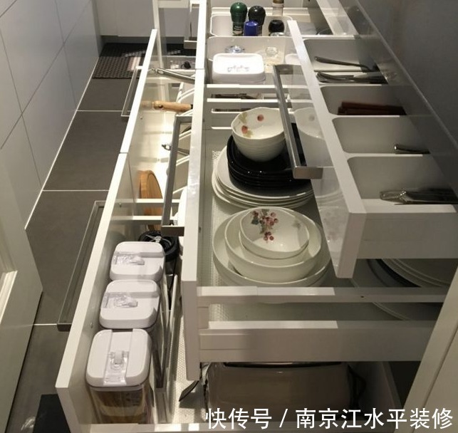 衣区|南京新房装修,怎么增加更多的收纳空间,收纳空间怎么更实用