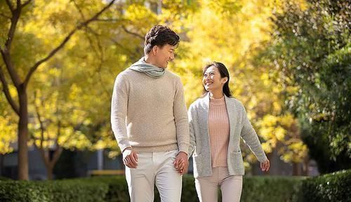 高血压人群|走路能锻炼还能降血压每天坚持走多少步可以达到降血压效果