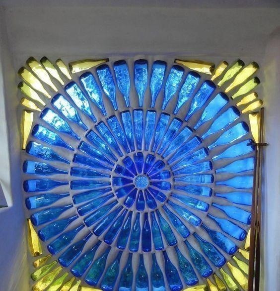 花坛|外国人的小脑瓜怎么想的,攒啤酒瓶砌花坛、盖房子,个个出乎意料!