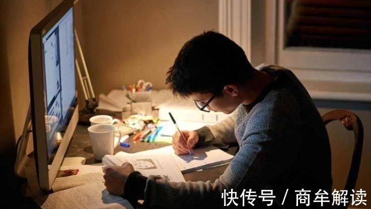 孩子|为什么上初中就该给孩子带手机?其中这几点理由,家长别急着否定