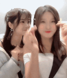 |搞笑GIF：今天是我大喜的日子 但感觉一点都不开心
