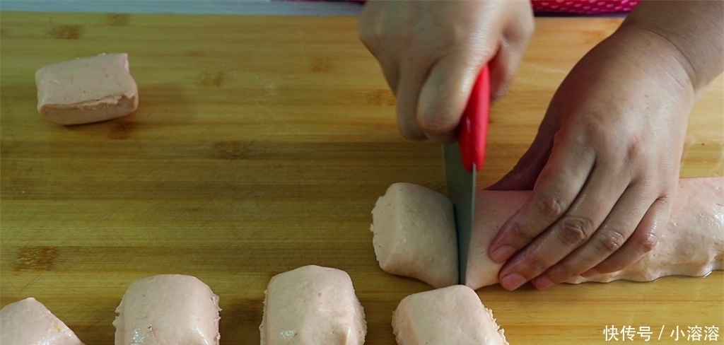 3个西红柿加1碗芝麻,教你简单又好吃的做法,出锅老公连吃5个