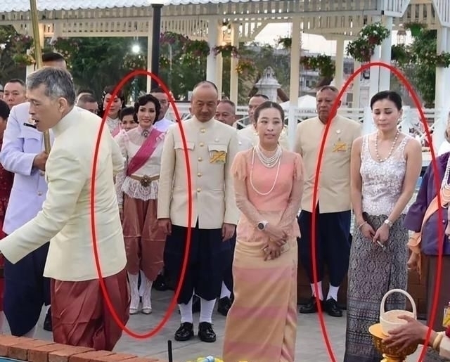 细数诗丽吉王后的传统服装,款款精美绝伦,不愧是泰国第一美人