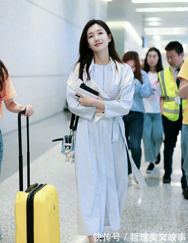 豆豆鞋 小白鞋过时了,今年最火的是“豆豆鞋”,时尚百搭,小个子也适合!