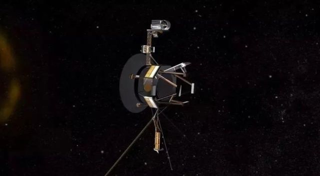 “旅行者号”飞出了太阳系，居然得到了新数据，结论让人惊讶！