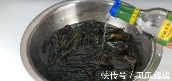 煮海带时，直接用水浸泡是错误的！很多人不懂，难怪又黑又硬！