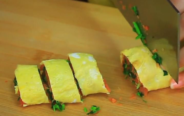 胡萝卜搭配菠菜,简单一做就变成了一道美味,鲜香美味,营养丰富