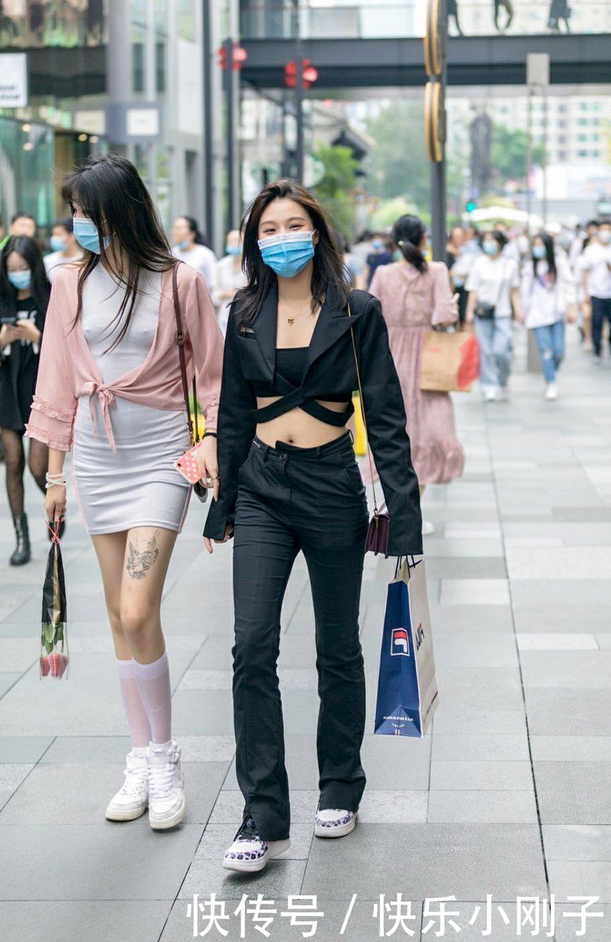 穿衣搭配|各种款式眼花缭乱,穿出小女人的小性感