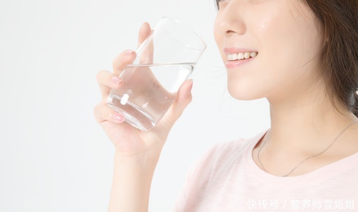 一旦查出尿酸高，少碰二物，改掉三习，做好四事，稳降尿酸少痛风