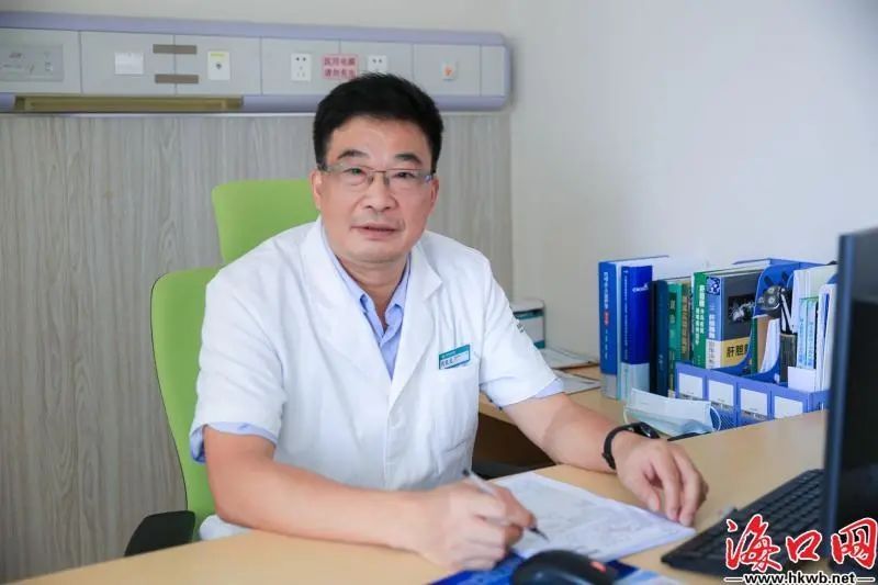 酒精性肝硬化|20岁小伙肝癌晚期！10岁起这个习惯害了他！海南专家提醒→