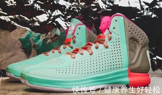 rose4 4大科技加持单只才348克这就是阿迪顶级实战鞋的能力吗!