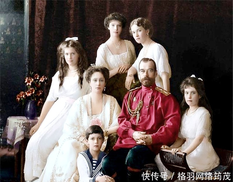 尼古拉二世|末代沙皇全家珍贵照片,皇后美丽动人,四位公主更加迷人