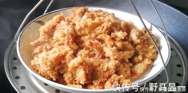 蒸米粉|8块钱的鸡胸肉,按这方法做,外酥里嫩,来客人就是一盘压轴菜