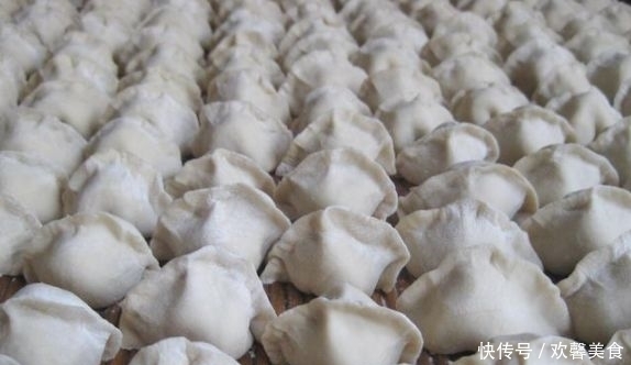 老板娘|东北饺子馆的老板娘说:只要记住3个妙招,不管做啥饺子都好吃!