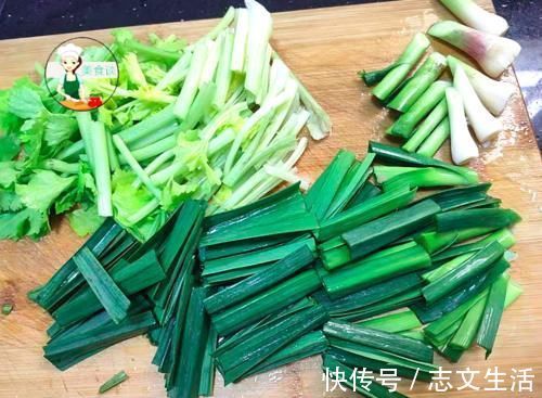 蒜苗|年夜饭必吃的小炒菜，炒一炒5分钟就上桌，鲜香开胃，下酒又下饭