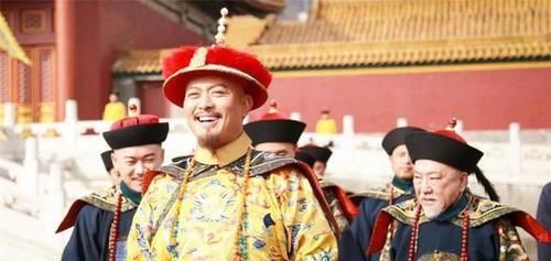 上联|乾隆一见刘墉就出了个上联只可叹,弯木难当顶梁柱,下联更经典